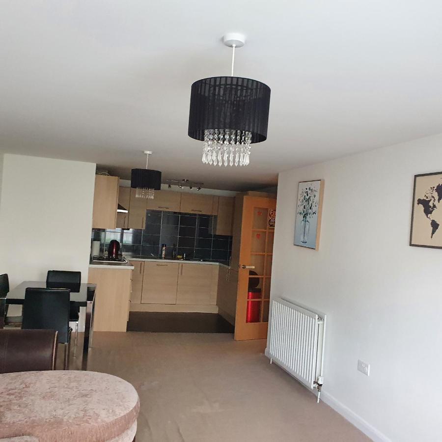 2-Bedroom Back Hilton Area Apartment - Ground Floor, Aberdeen City Center Экстерьер фото